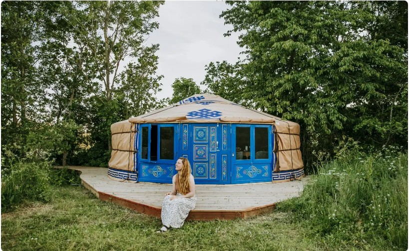 eventyrlig jurt i mols bjerge - glamping 1